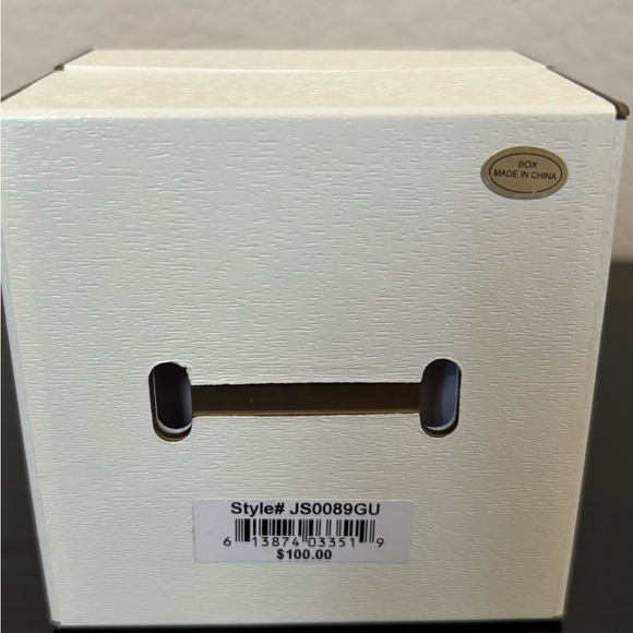 NWT Jessica Simpson Silver Women’s Watch - Picture 5 of 5